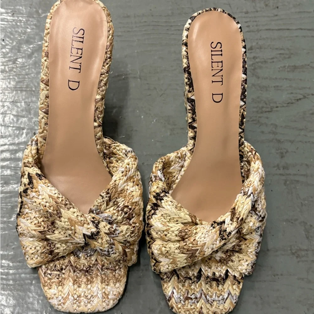 Anthropologie Katia Raffia Slip On Wedges Size 41 / 10 Multi Woven Sandals